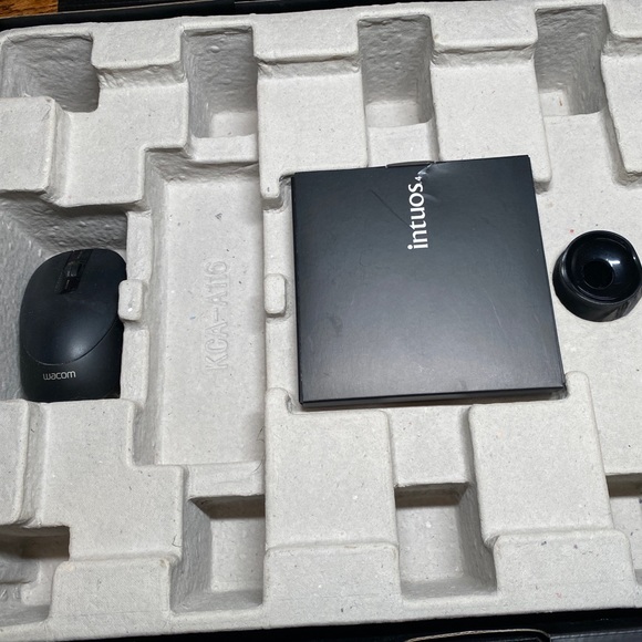 Used Wacom Intuos 4 PTK-640 - Picture 6 of 6